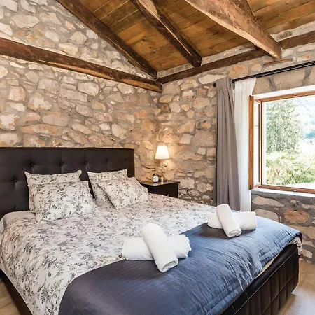 In Mit Grossem Kamin * Lovranska Draga