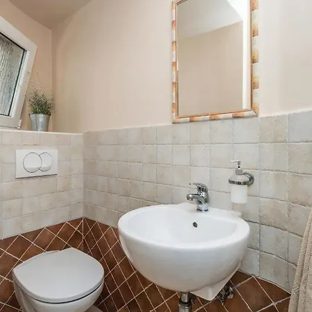In Mit Grossem Kamin Holiday home Lovranska Draga