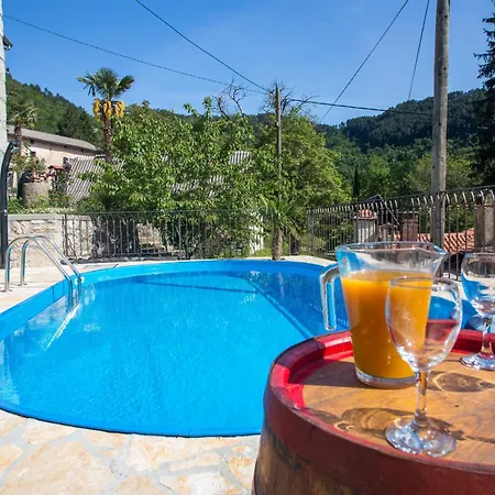 Holiday home In Mit Grossem Kamin Lovranska Draga